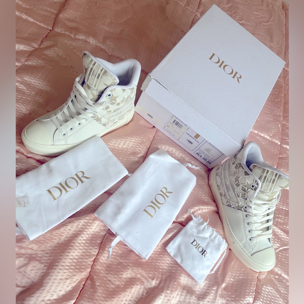 CHRISTIAN DIOR WOMEN SNEAKER